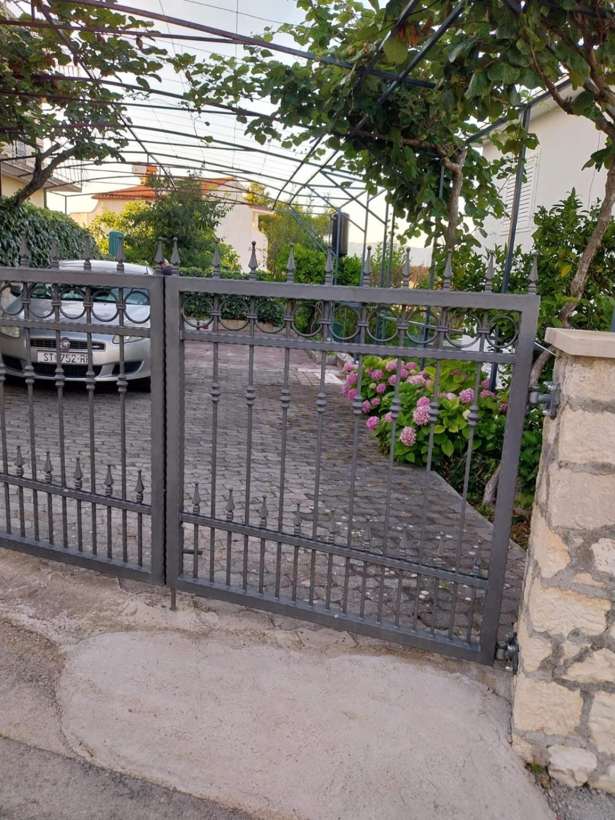 טרוגיר Apartment Miletic מראה חיצוני תמונה